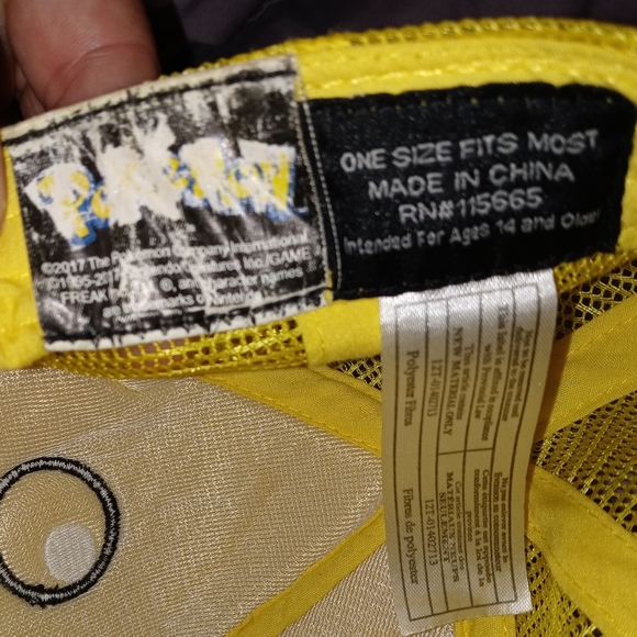 Pikachu hat - Picture 2 of 3